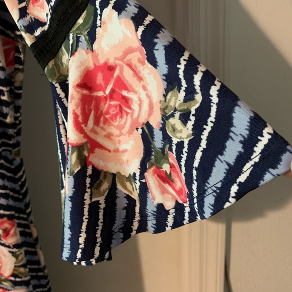 Beautiful Ladies Dress!👗 - Picture 4 of 6